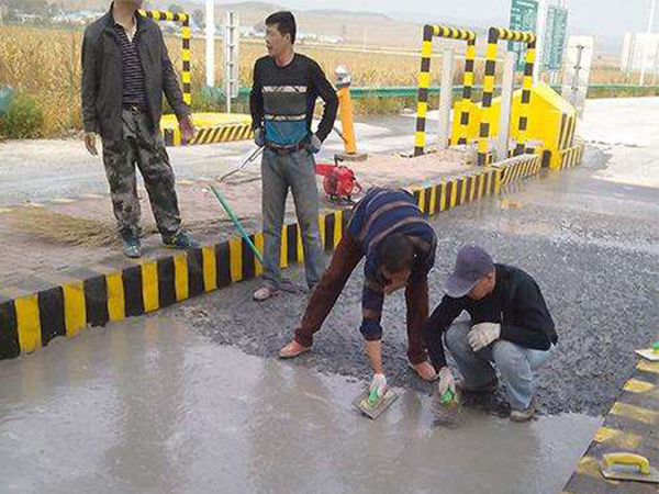 道路修補(bǔ)施工