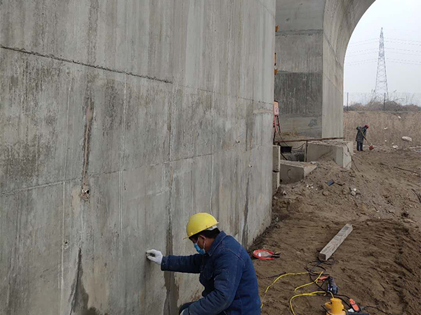 橋梁加固施工